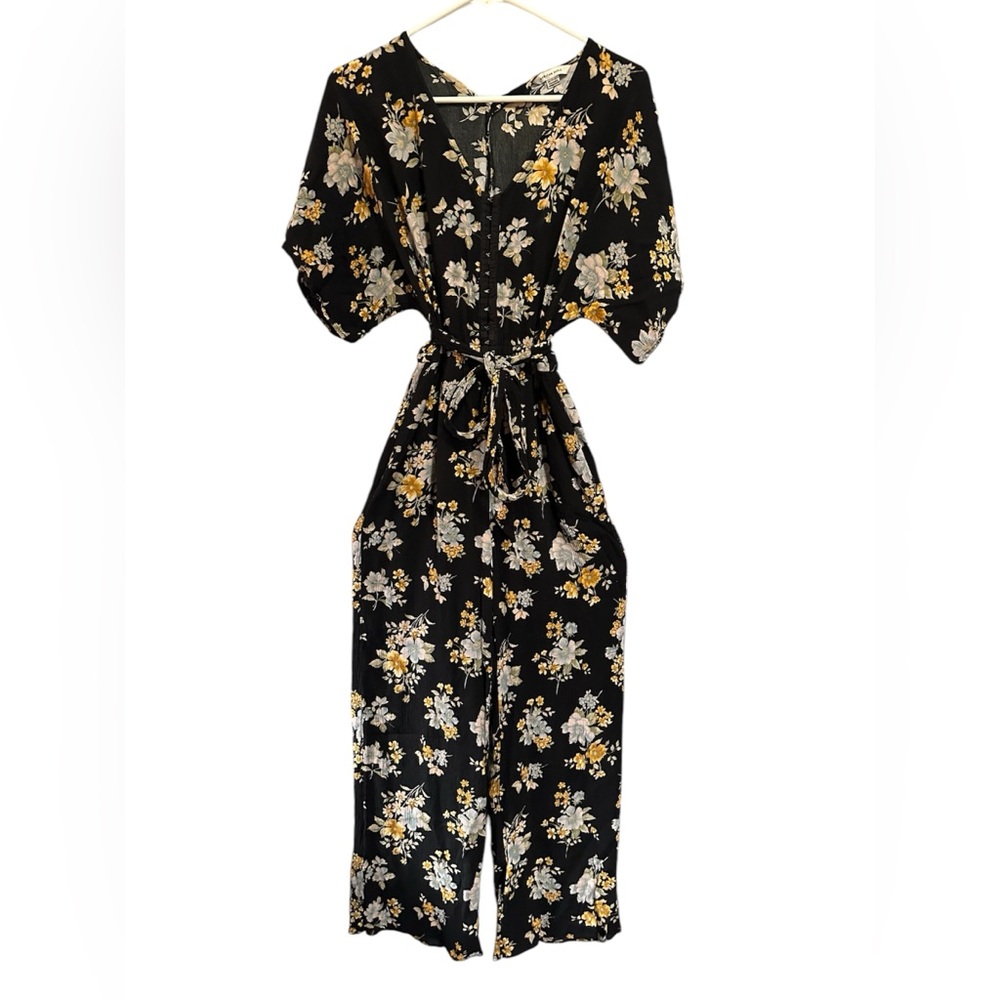 American Eagle Outfitters Black Floral Crepe Pants Jumpsuit/ Pantsuit Size XS